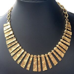 Vintage Graduated Fringe Necklace Gold Tone choker 16.25" statement bib